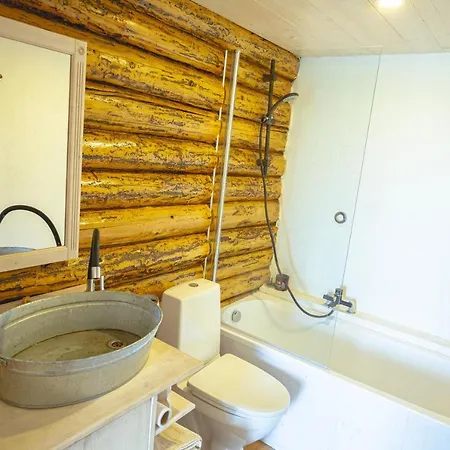 Mesi Tare Külalistemaja Varnja